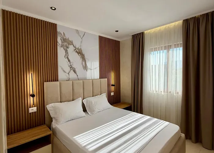 Kamberi Hotel & Apartments