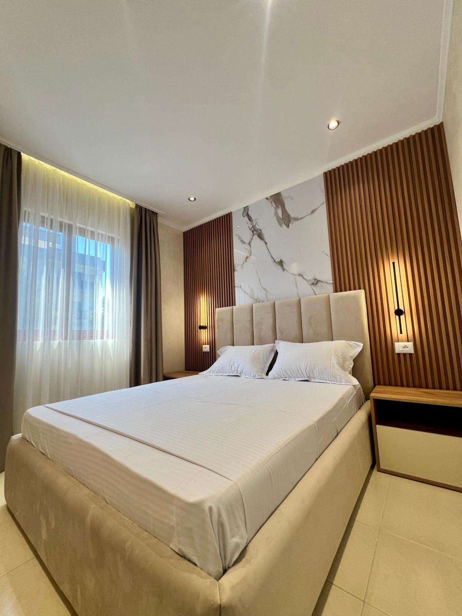 Aparthotel Kamberi & Velipojë