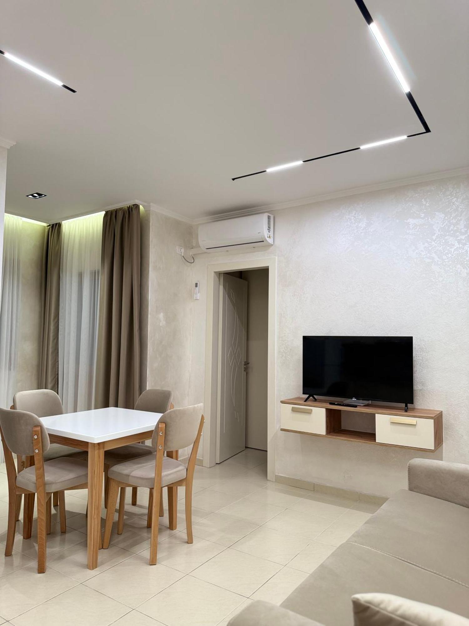 Kamberi & Aparthotel *