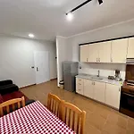 Kamberi Hotel & Apartments
