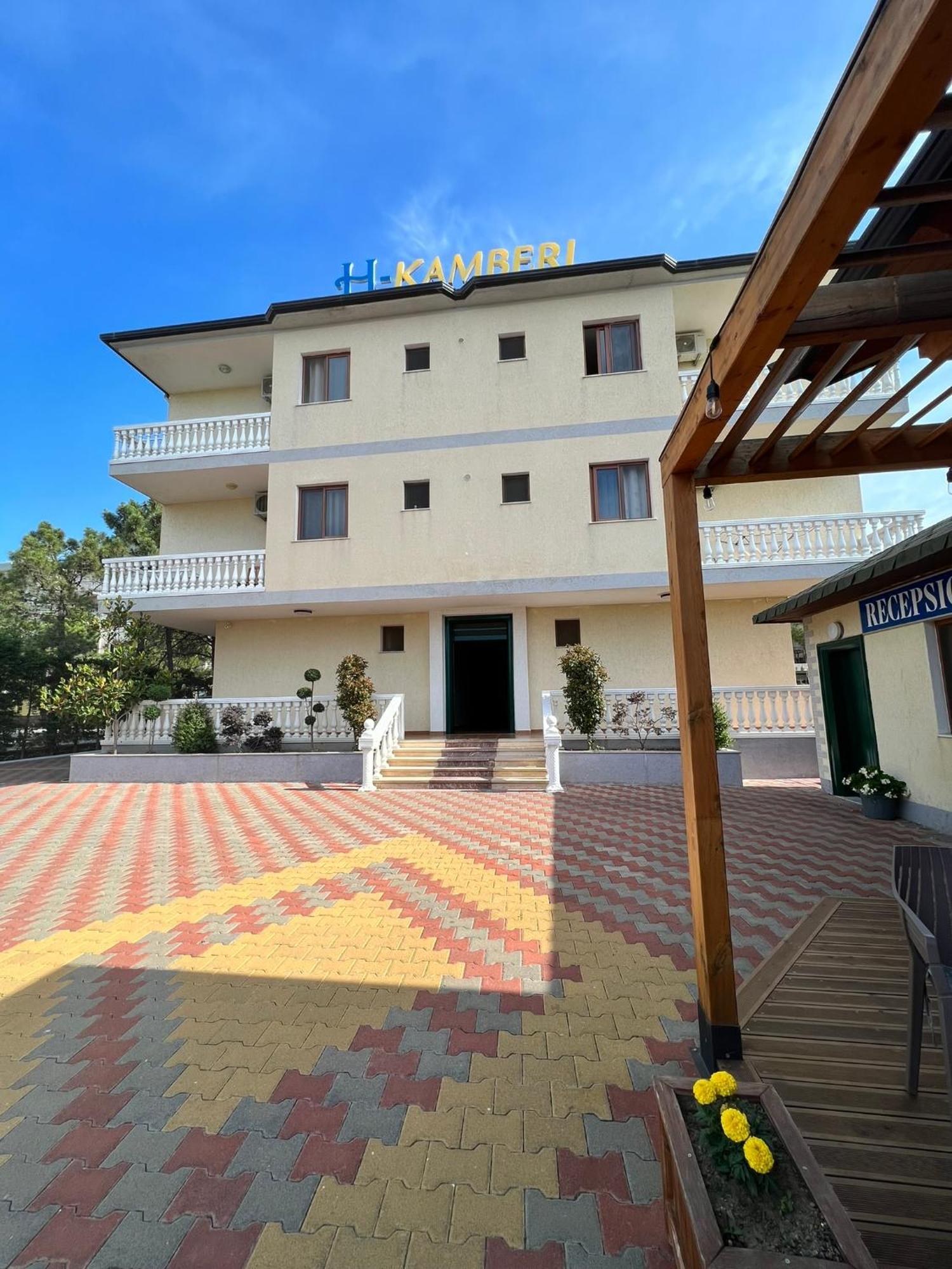 Kamberi & Hotel apartamentowy