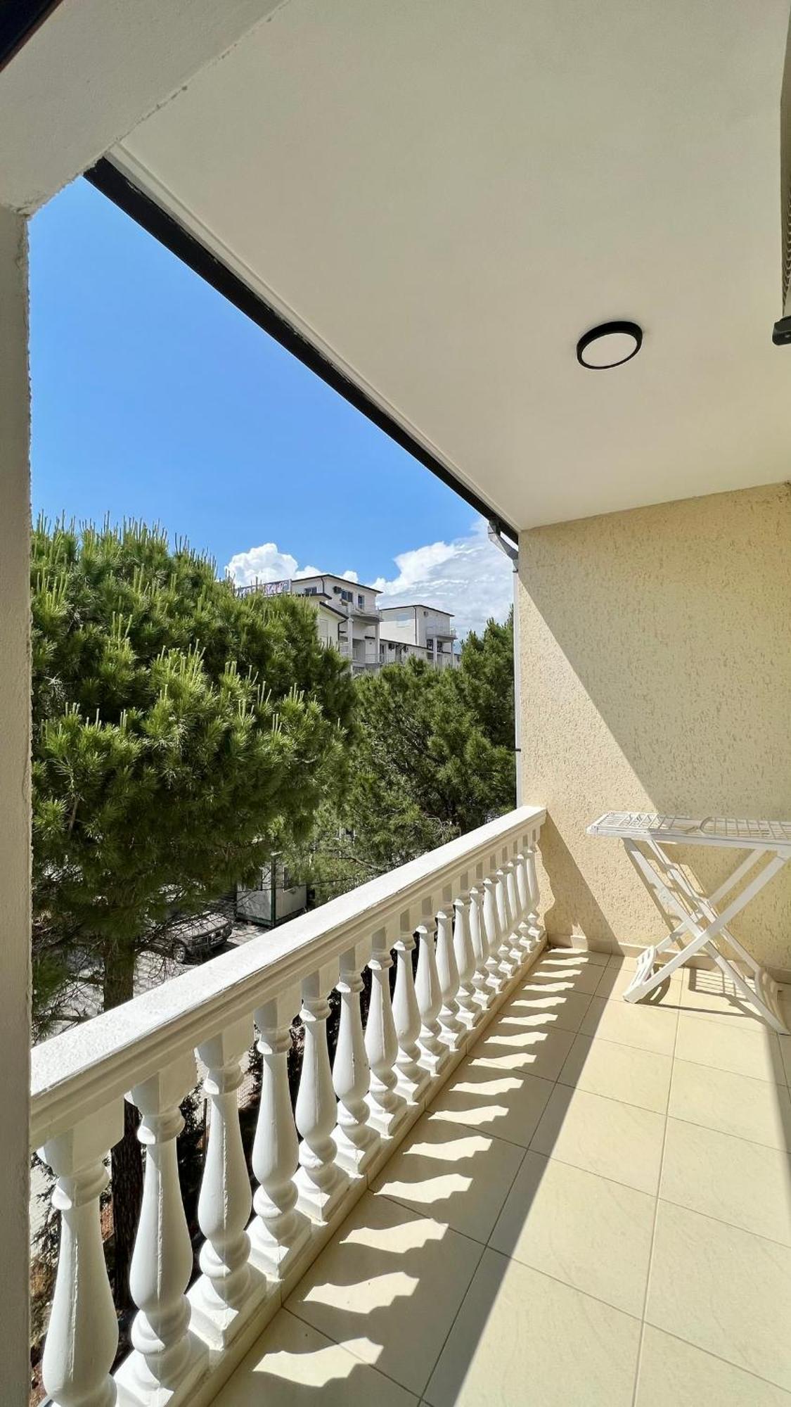 Apart-hotel Kamberi &