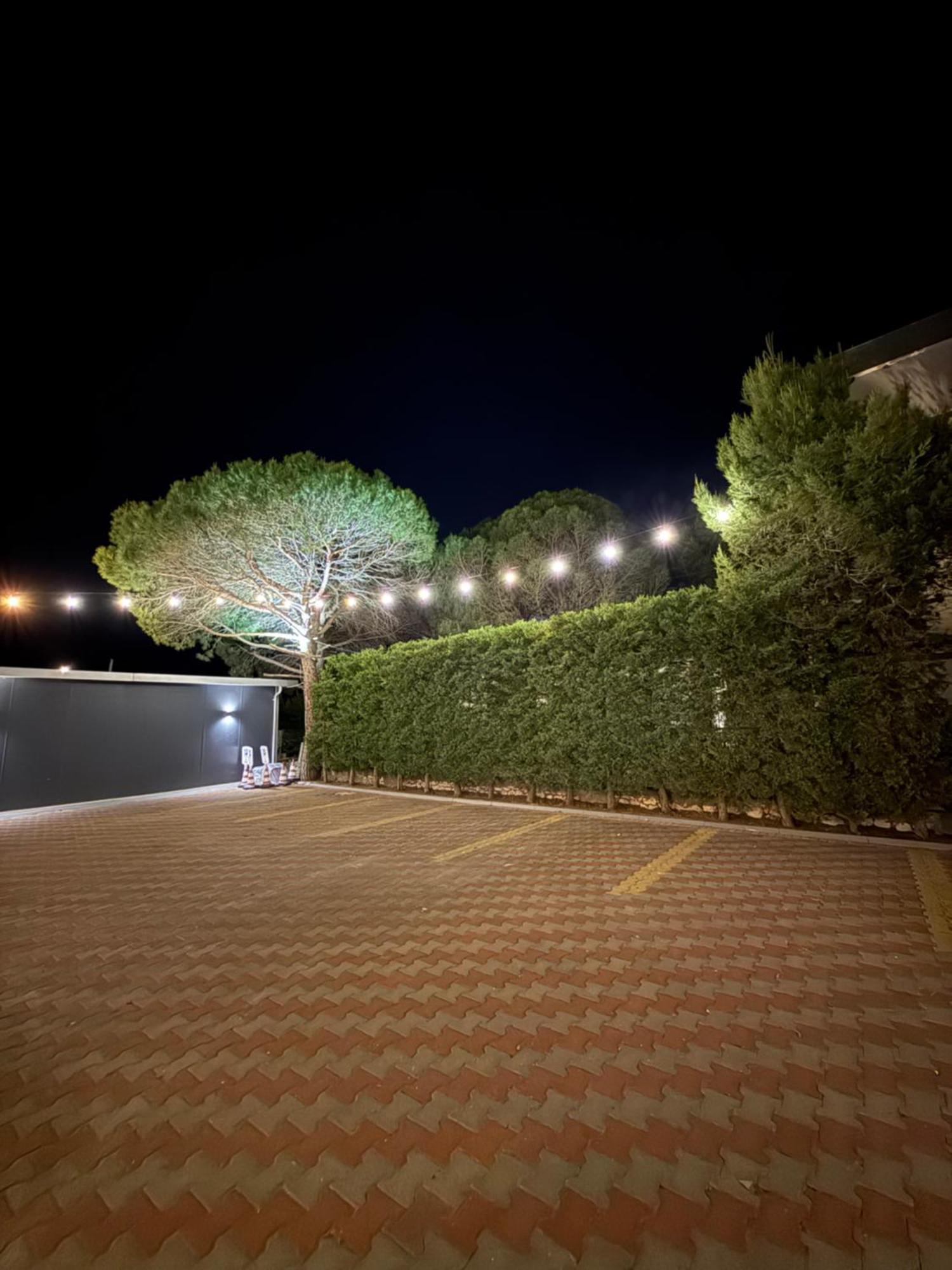 Kamberi & Apartahotel